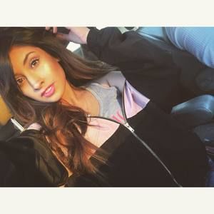 Meet your Posher, Isela